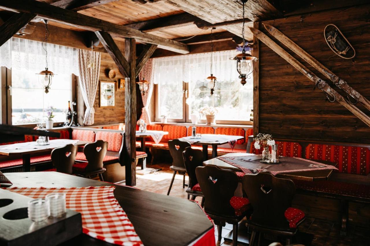 Gasthof Pension Kohlplatzl Hopfgarten in Defereggen エクステリア 写真