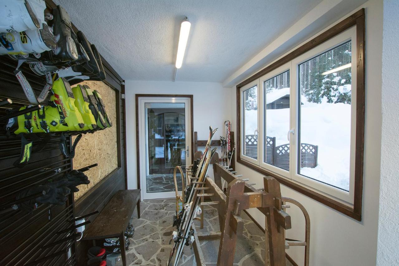 Gasthof Pension Kohlplatzl Hopfgarten in Defereggen エクステリア 写真